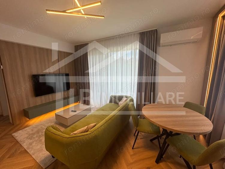Apartament cu 3 camere decomandat în Livezeni