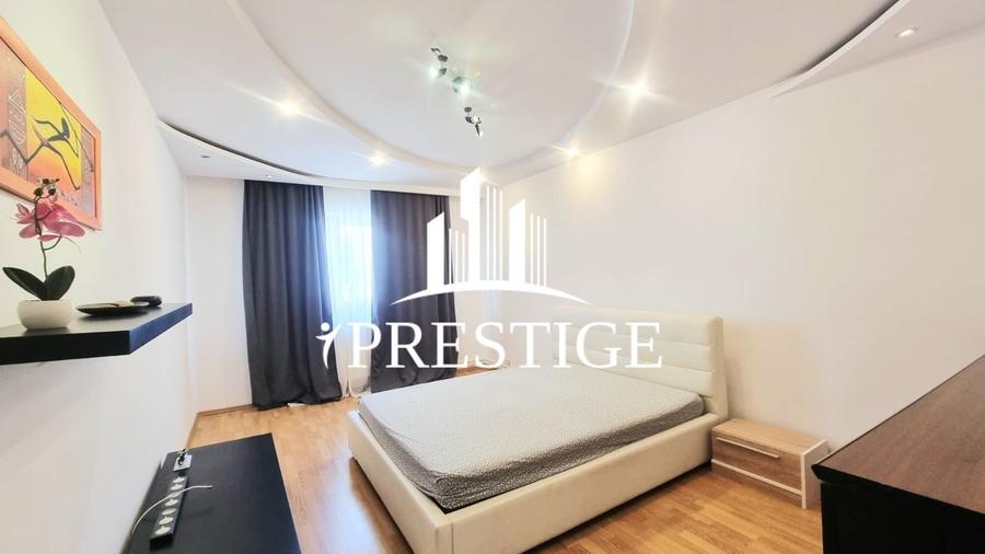 Apartament cu 3 camere decomandat, mobilat în Calea Dumbrăvii