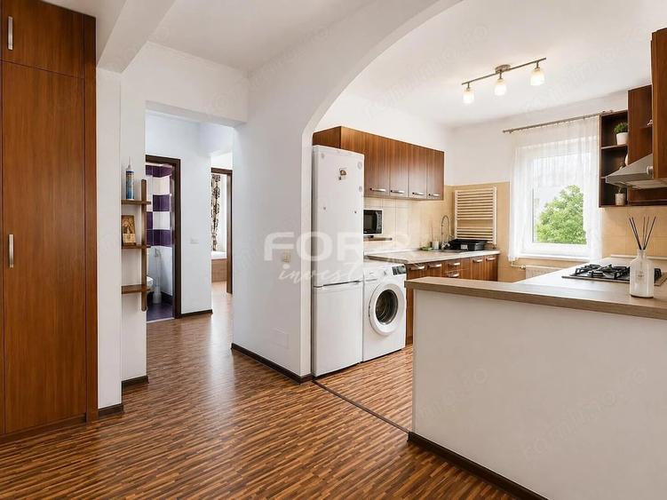 Apartament cu 3 camere decomandat în Nufărul
