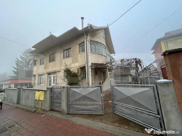 Casă cu 4 camere cu Teren 300 Mp în Burdujeni