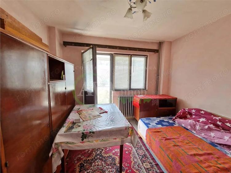 Apartament cu 4 camere decomandat în Bistrița Lac