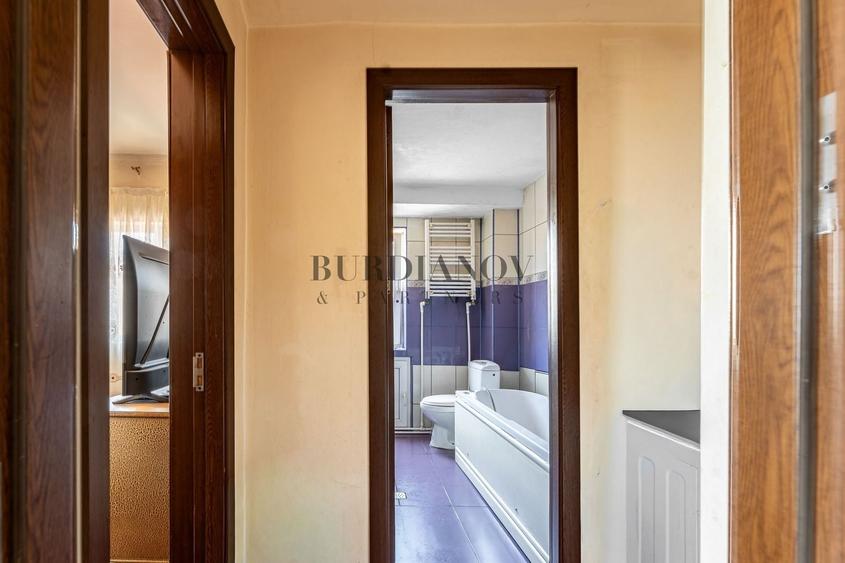 Apartament cu 4 camere circular în Calea Călărașilor
