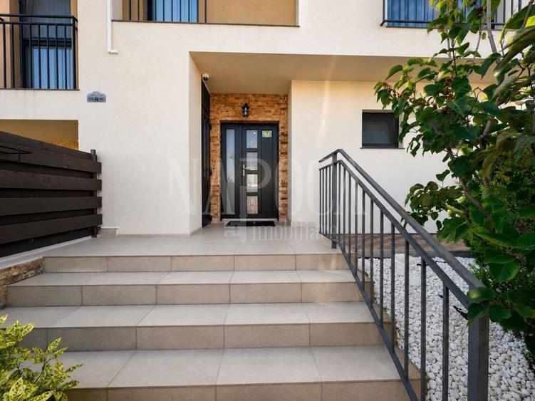 Duplex cu 4 camere cu Canalizare în Dâmbul Rotund
