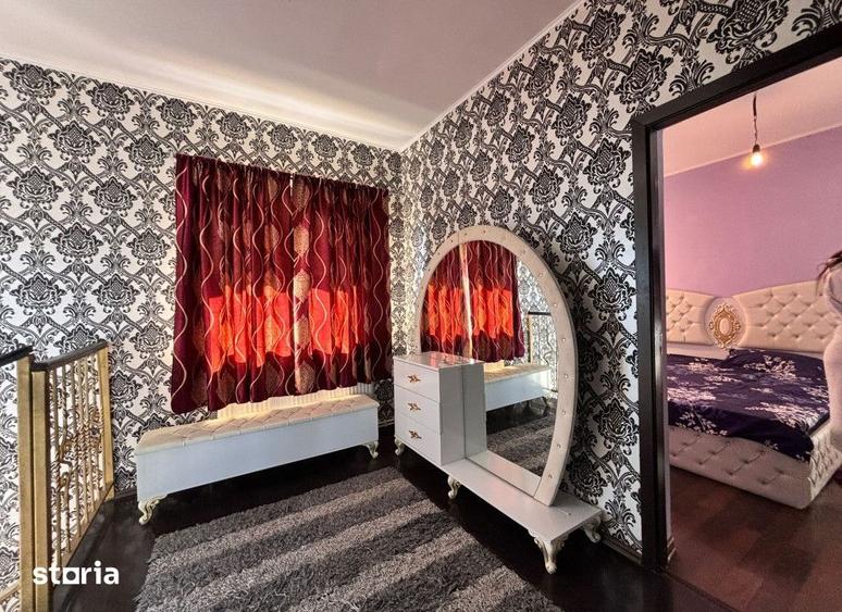 Casă cu 6 camere cu Teren 350 Mp în Cug