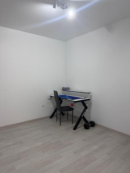 Apartament cu 2 camere decomandat în Avantgarden