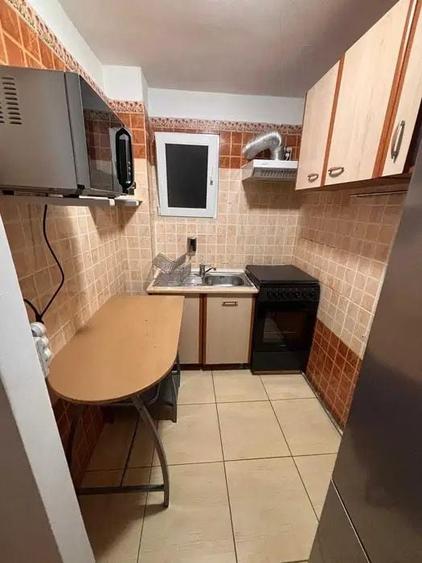 Apartament cu 2 camere semidecomandat în Dristor