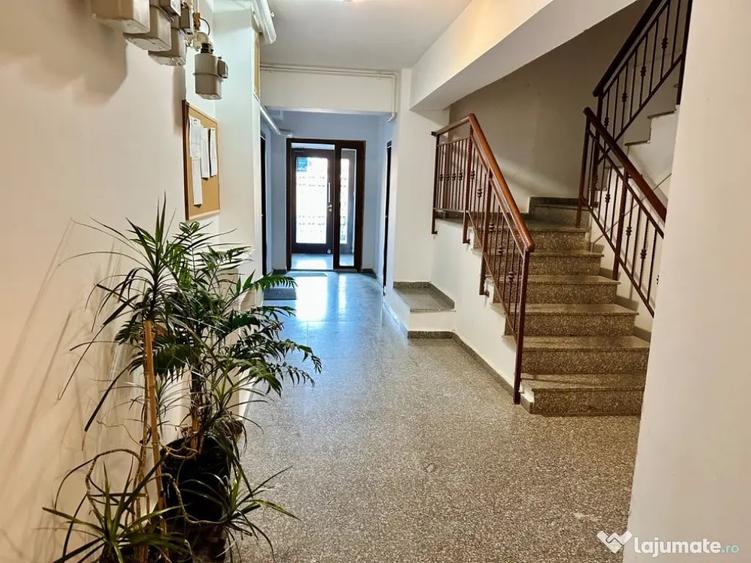 Apartament cu 2 camere decomandat în Aviației