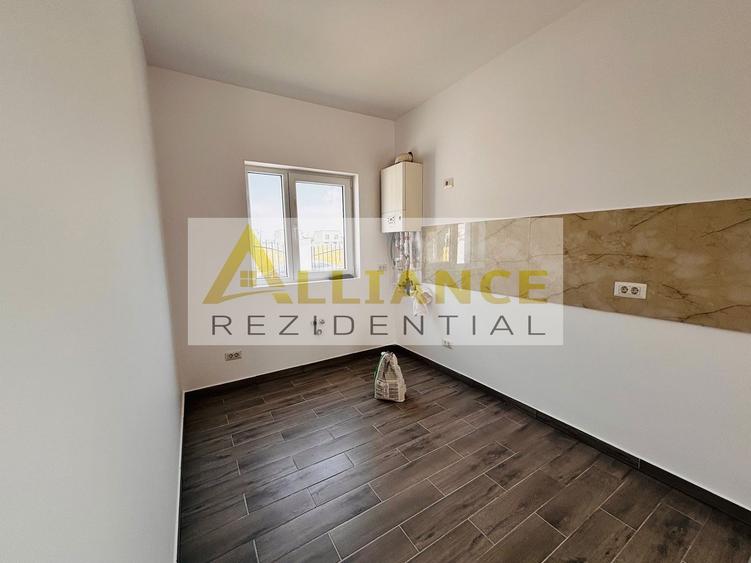 Duplex cu 4 camere cu Canalizare în Berceni