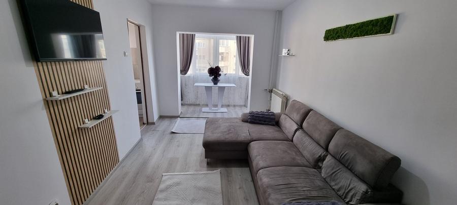 Garsonieră decomandată în Central