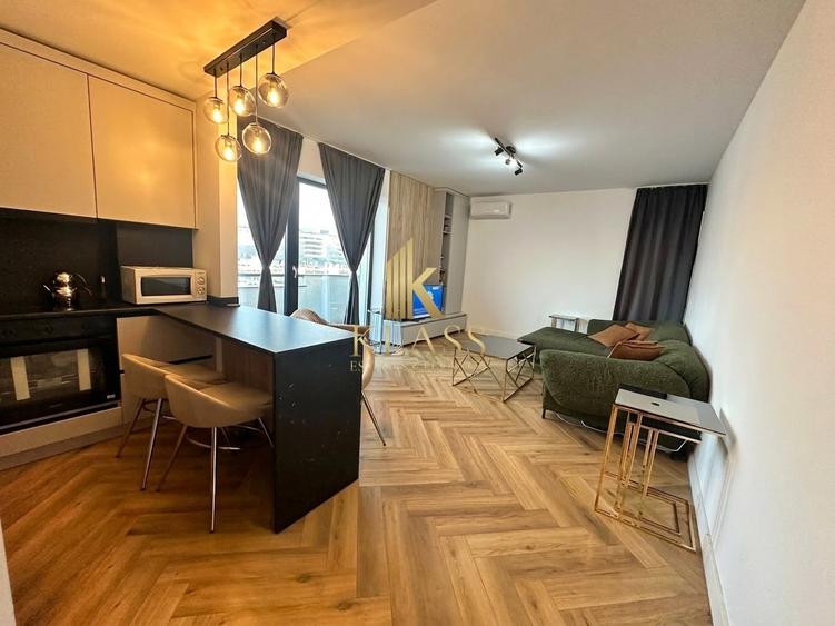 Apartament cu 2 camere semidecomandat, mobilat în Nord