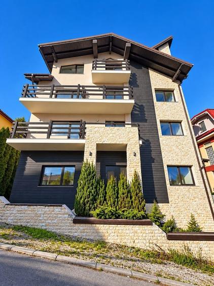 Casă individuală cu 16 camere cu Canalizare în Central