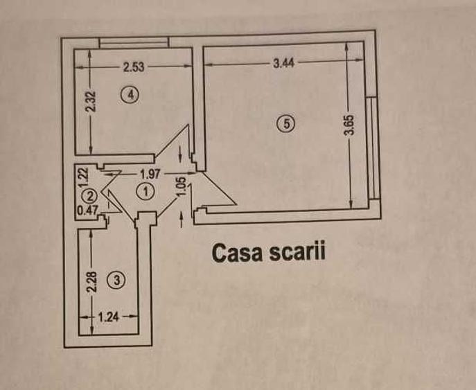 Garsonieră decomandată în Central