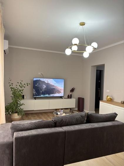 Apartament cu 2 camere decomandat în Giroc