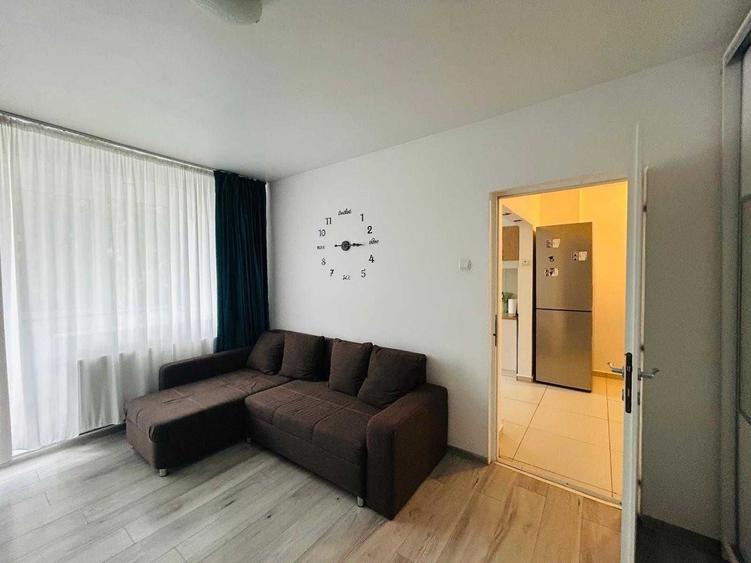 Apartament cu 2 camere semidecomandat în Republicii