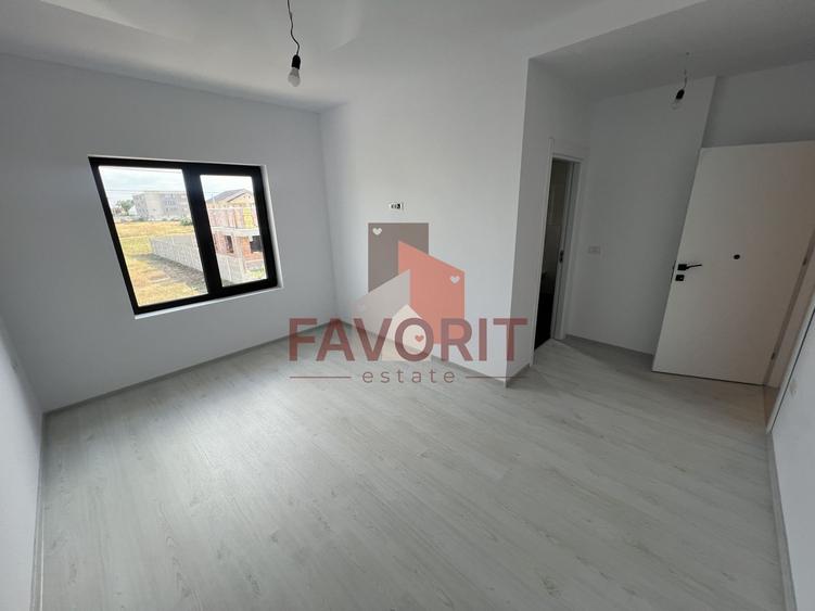 Duplex cu 5 camere cu Canalizare în Chișoda