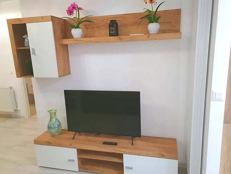 Apartament cu 2 camere semidecomandat, mobilat în Theodor Pallady