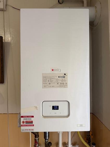 Apartament cu 2 camere semidecomandat în Ultracentral