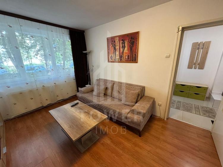 Apartament cu 2 camere semidecomandat în Mihai Viteazul