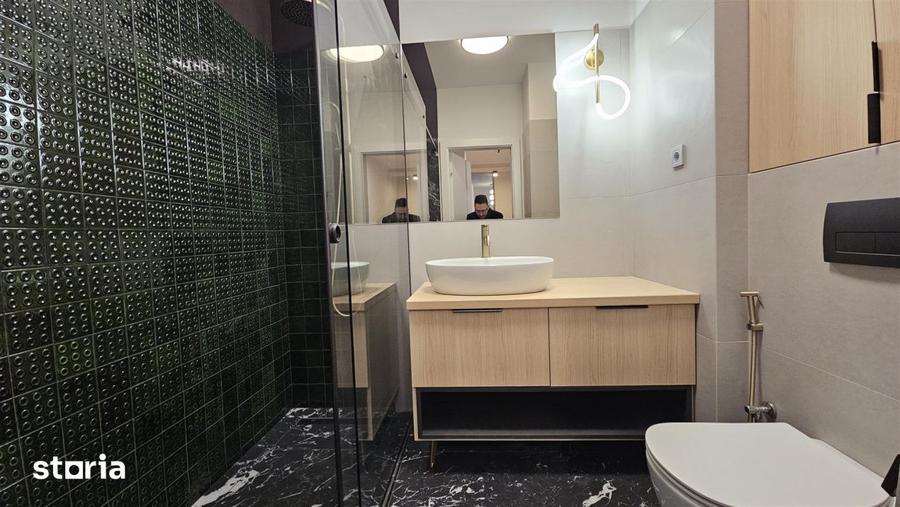Apartament cu 3 camere semidecomandat, mobilat în Plopilor