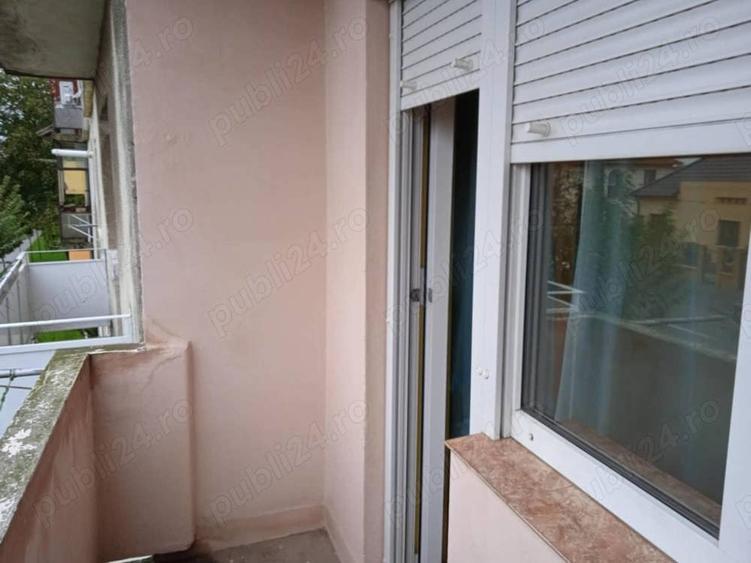 Apartament cu 2 camere decomandat în Carei