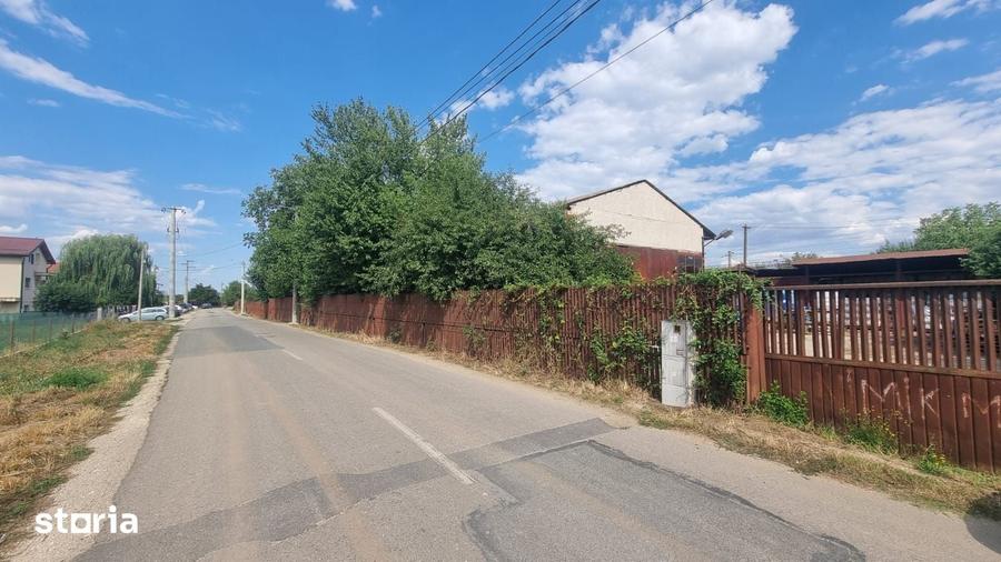 Teren de 3736 mp, în Domnești