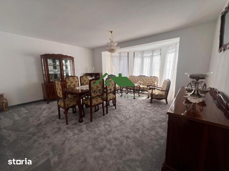 Casă cu Teren 4000 Mp în Orașul Vechi