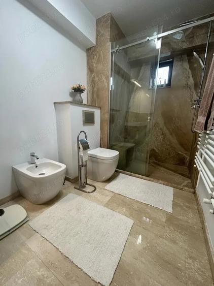 Apartament cu 3 camere decomandat în Nufărul