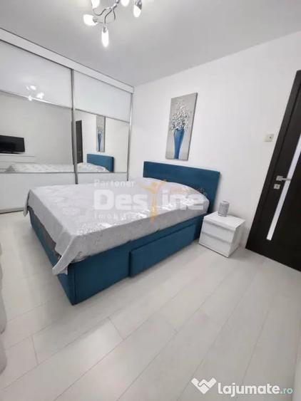 Apartament cu 3 camere semidecomandat în Gorjului