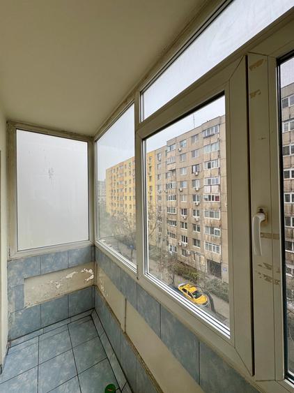 Garsonieră decomandată în P-ța Gorjului