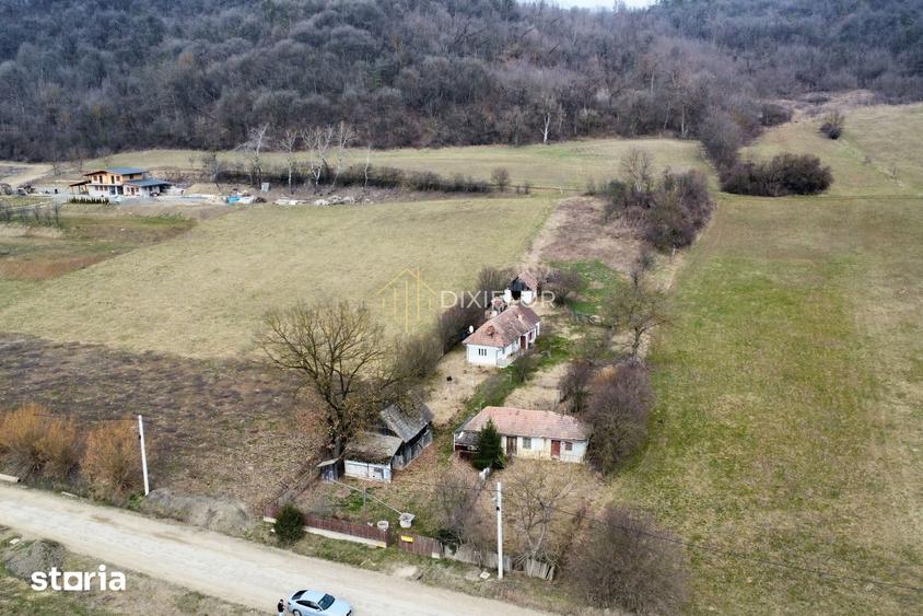 Casă cu 2 camere cu Teren 2200 Mp în Bereni
