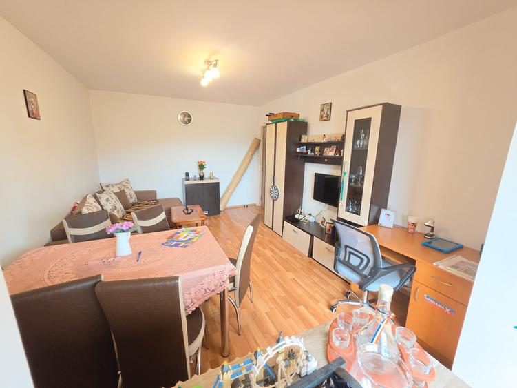 Apartament cu 2 camere decomandat în Ștefan cel Mare