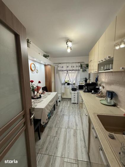 Apartament cu 4 camere decomandat în Lucian Blaga