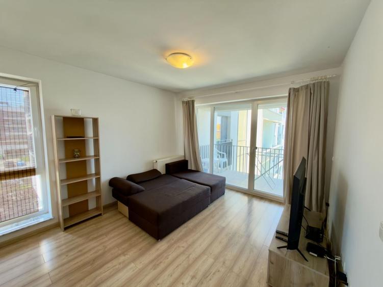 Apartament cu 2 camere decomandat, mobilat în Tractorul