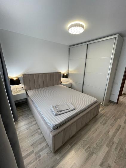 Apartament cu 2 camere decomandat, mobilat în Tomis II