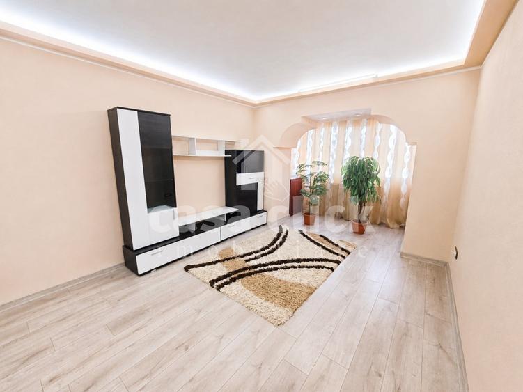 Apartament cu 2 camere decomandat în Mazepa 1