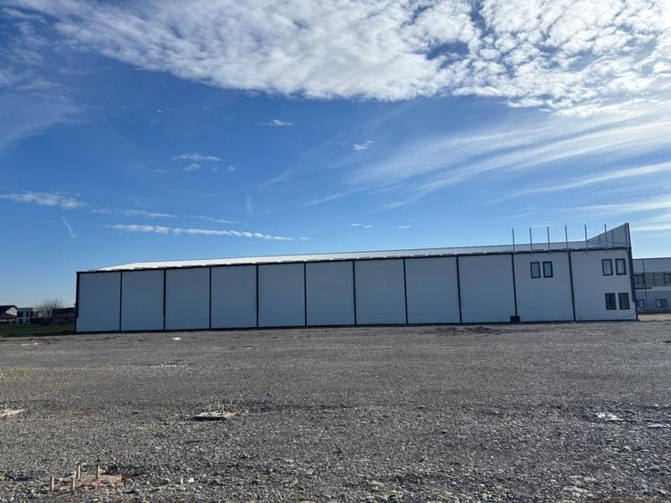 Spațiu industrial, de 3,500 mp, în Balotești