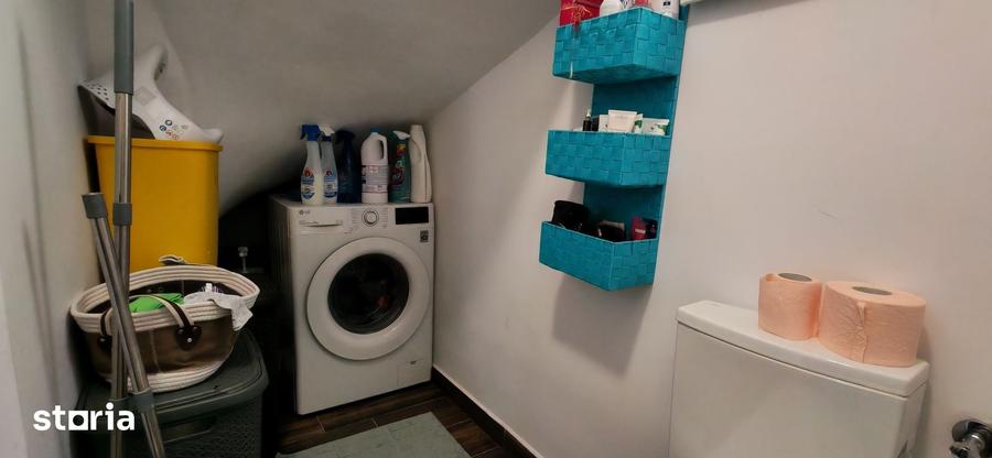 Casă cu 4 camere cu Teren 300 Mp în Agigea