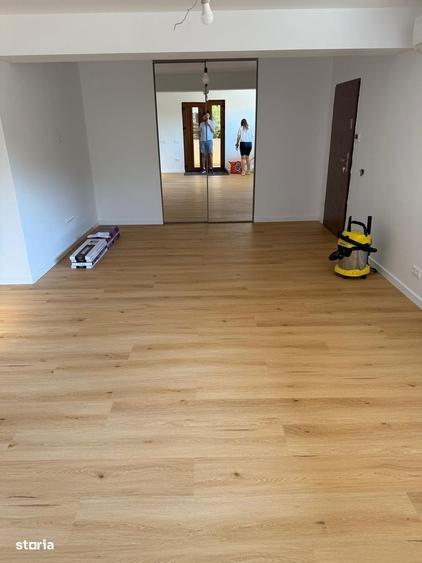 Apartament cu 4 camere în Domnești