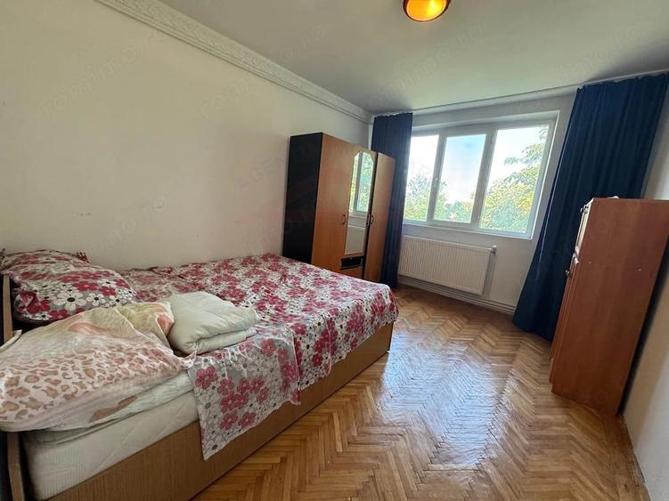 50.000 euro, APARTAMENT 2 camere semidecomandat, Micro 19 - 7