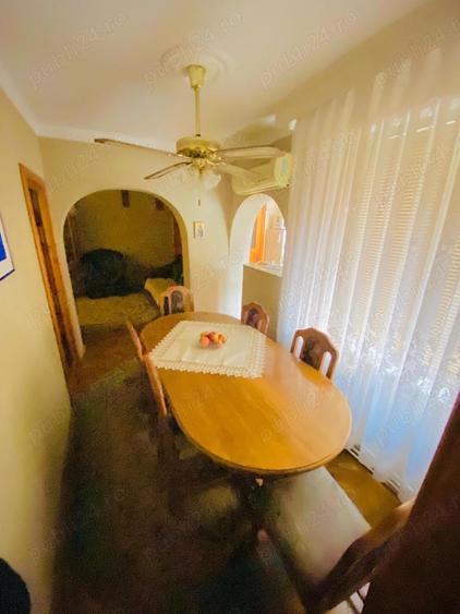 Apartament cu 4 camere în Central