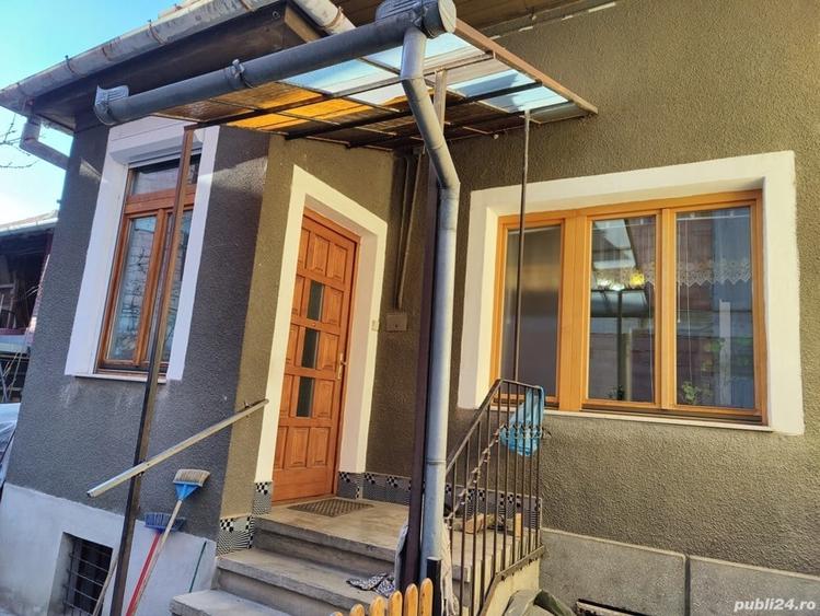 Casă cu 4 camere în Central