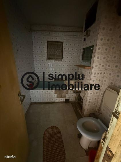 Apartament cu 3 camere decomandat în Valea Rosie