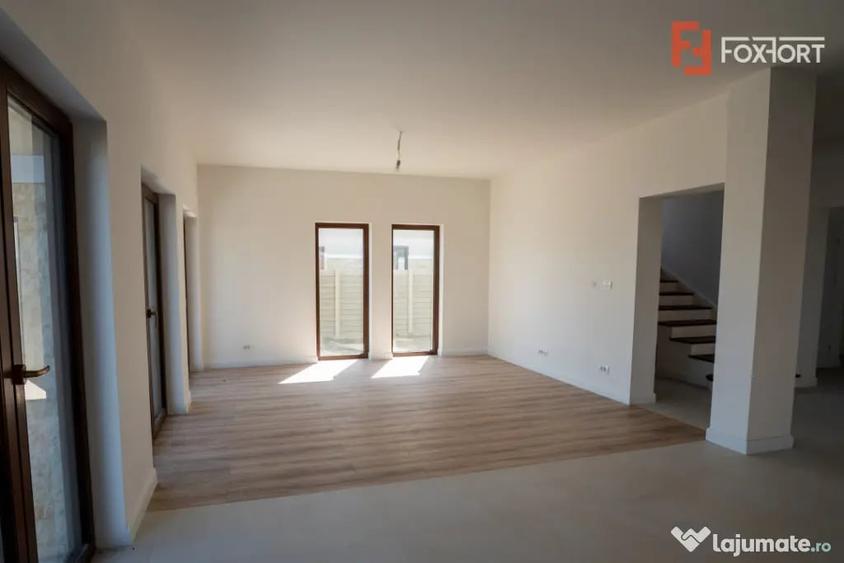 Casă cu 4 camere cu Teren 633 Mp în Moșnița Nouă