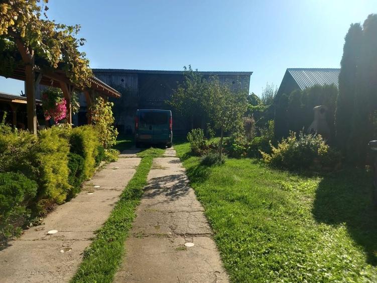 Casă cu 4 camere în Apa