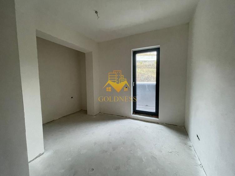 Apartament cu 3 camere semidecomandat în Zorilor