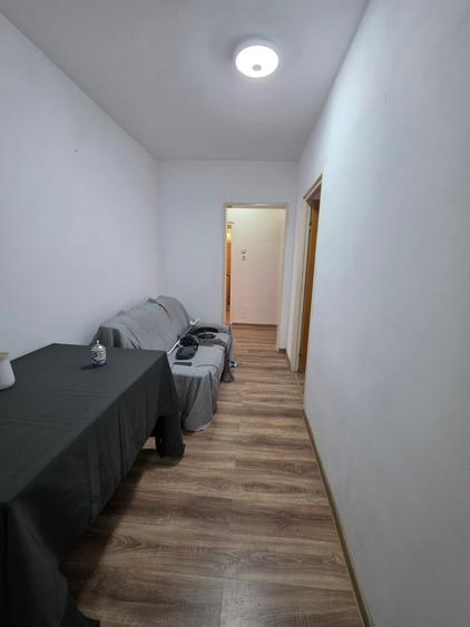 Apartament cu 3 camere decomandat în Bucur Obor