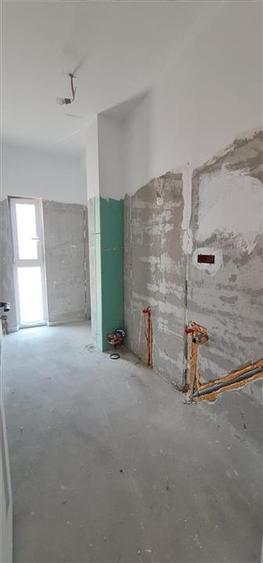 Apartament cu 2 camere decomandat în Micălaca