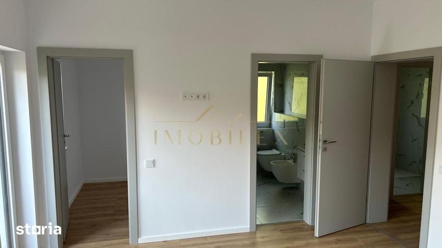 Casă cu 5 camere cu Teren 215 Mp în Florești