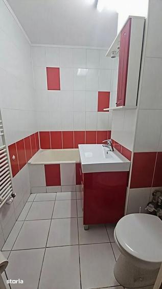 Apartament cu 3 camere decomandat, mobilat în Lacul Tei