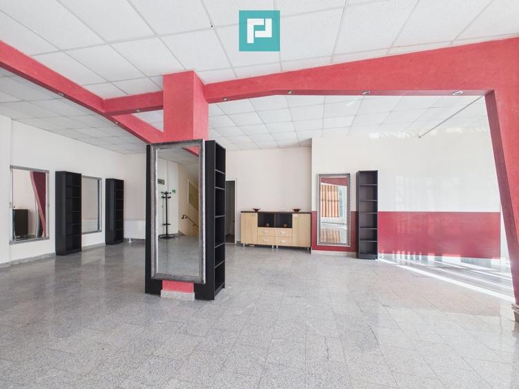 Spațiu comercial, de 152.71000671387 mp, în Aurel Vlaicu